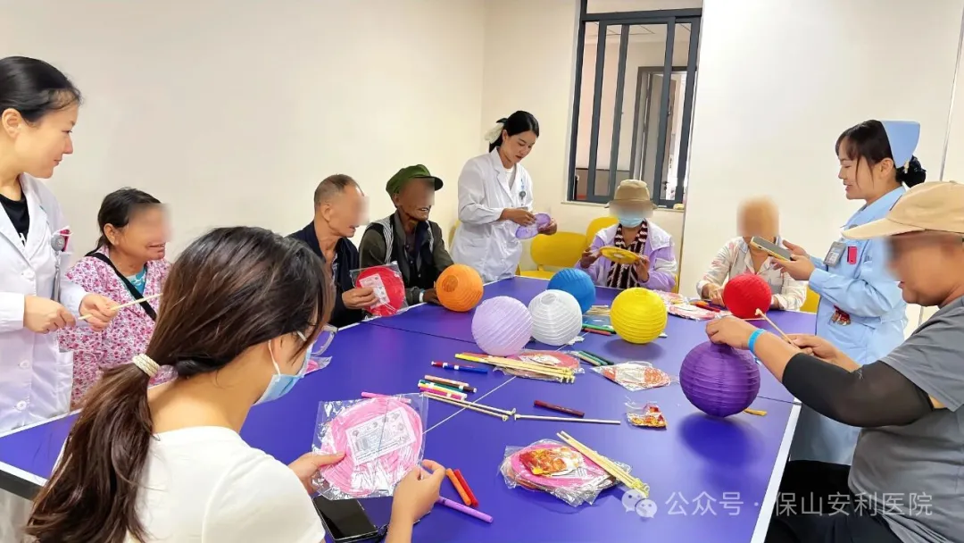 保山安利醫(yī)院腫瘤科“巧手繪燈籠，溫情迎佳節(jié)”主體活動(dòng)圓滿(mǎn)開(kāi)展
